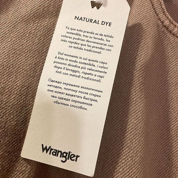 NWT Wrangler Earthwash Jeans - Picture 4 of 16